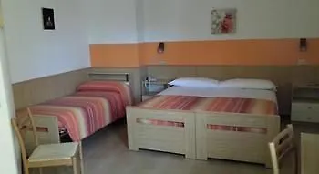 Hotel Capinera Garda  İtalya